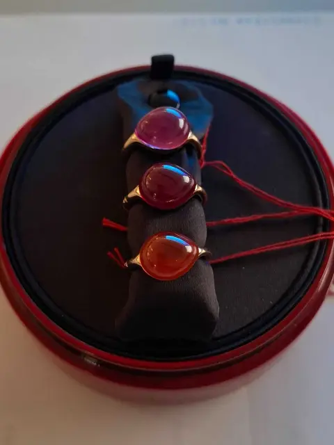 3 inele diferite *** aur galben de 9 carate *** cu pietre colorate Pomellato