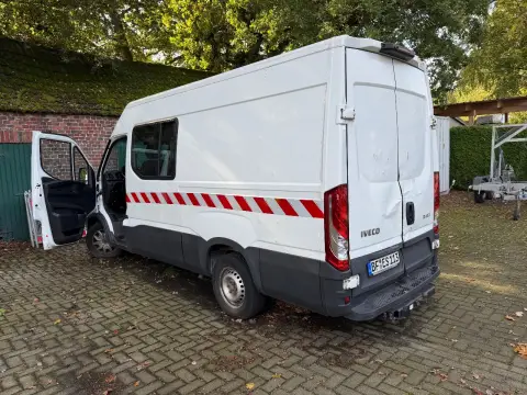 Фургон (Iveco, 35S14 2.3 Diesel)