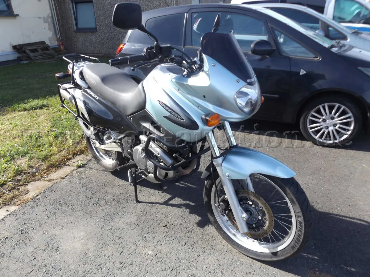 1 Suzuki XF 650