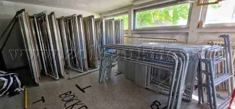 1 impianto di tribuna per palestre — Götz GmbH Raumtragwerke