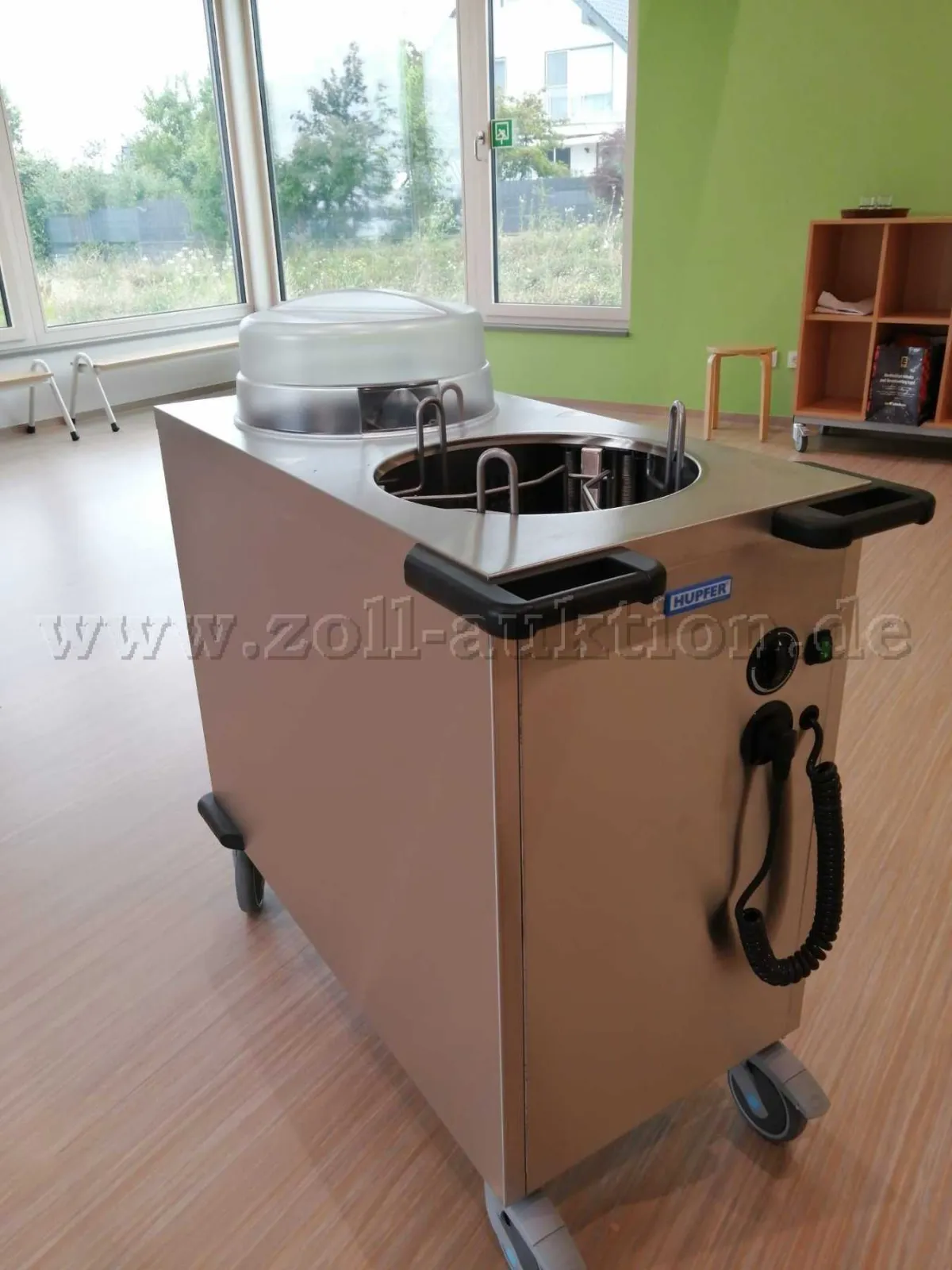 1 台 Hupfer 加热式餐盘堆叠架 TE/H 2/18-33 – 未使用