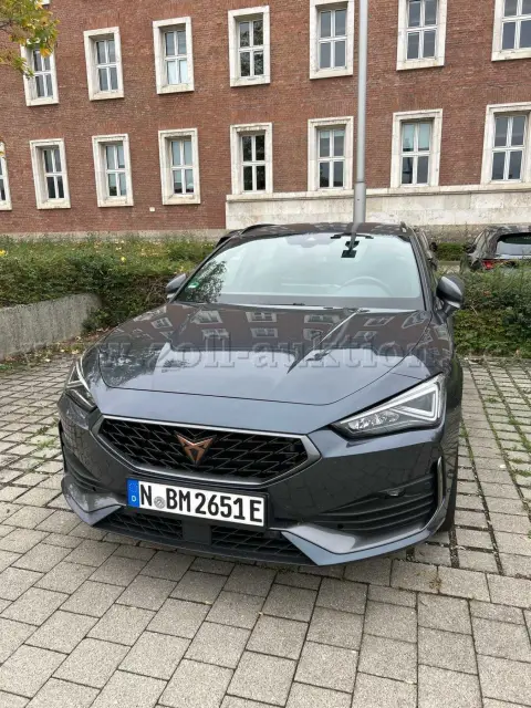 1 SEAT CUPRA Leon Sportstourer 1.4 e-Hybrid Plug-In