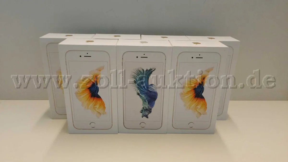 7 台 Apple iPhone 6s / 32 GB / 二手带原包装