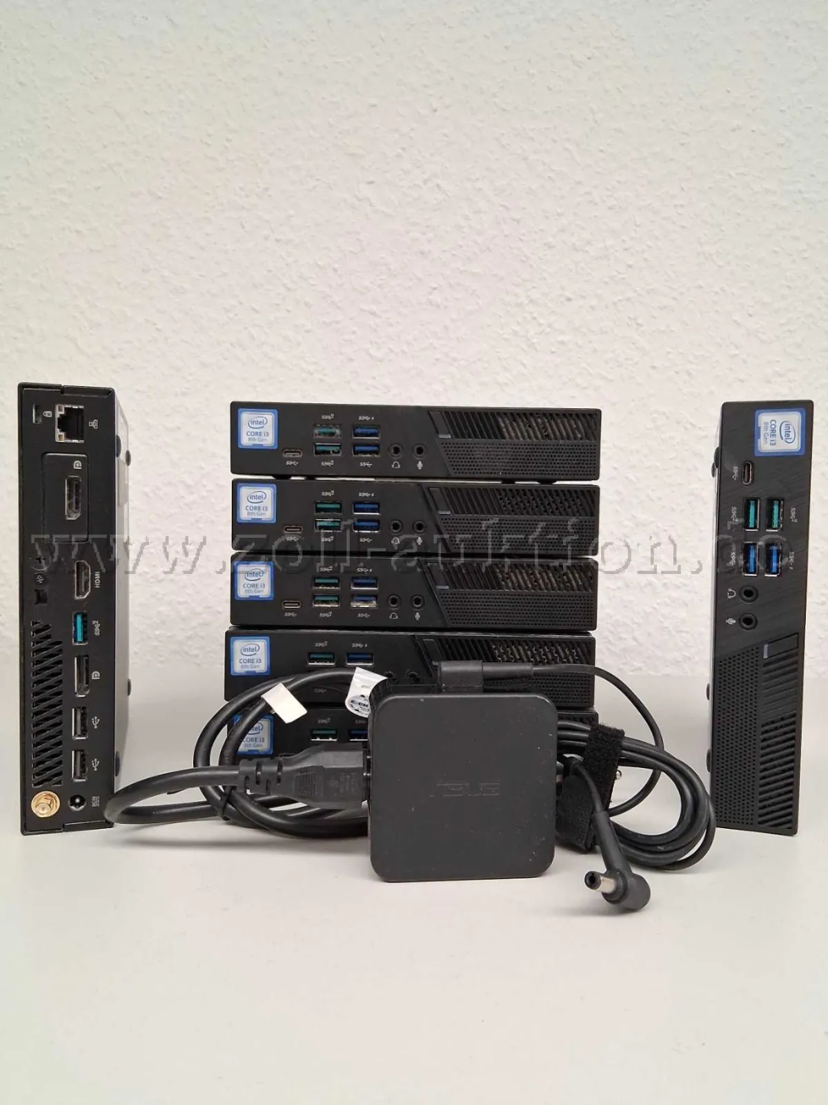17 台 ASUS PB60 台式电脑 - i3-8100T - 4GB DDR4 – 支持 Windows 11