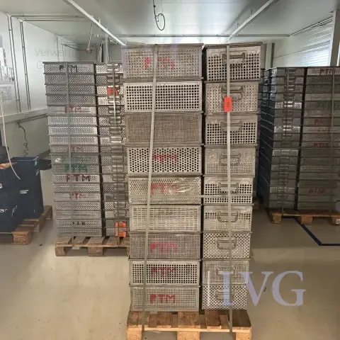 一批冲孔箱（镀锌）