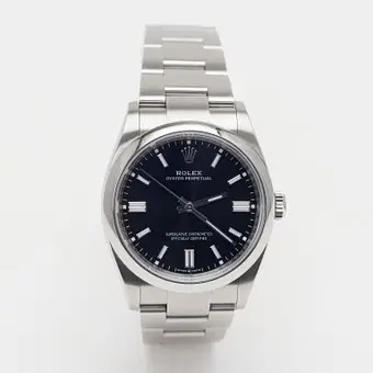 ROLEX. ساعة يد، Oyster Perpetual، 36 مم، Ref. 126000، فولاذ Oystersteel، ميناء أسود، طقم كامل، 2024.