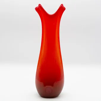 穆拉诺设计师花瓶，多层工作室玻璃，手工制作，约1970年代。