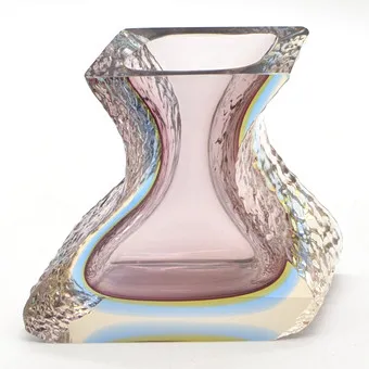 ALESSANDRO MANDRUZZATO。穆拉诺设计师花瓶，工作室玻璃，sommerso，结构表面，意大利，约1970年。
