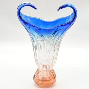穆拉诺设计师花瓶，工作室玻璃，sommerso，意大利，约1960年。