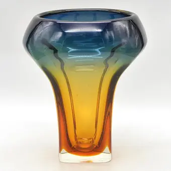 MURANO DESIGNERVASE, SPACE-AGE-STIL, STUDIOGLAS, SOMMERSO, ITALIEN, MIDTEN AF DET 20. ÅRHUNDREDE.