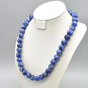 Murano designerkollier, flerlaget studioglas, facce-murriner, Italien, omkring 1950.