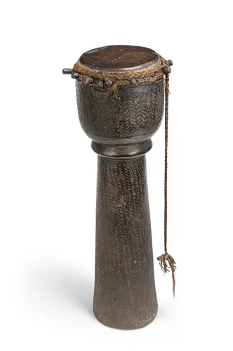 Grand tambour « Djembé » en bois