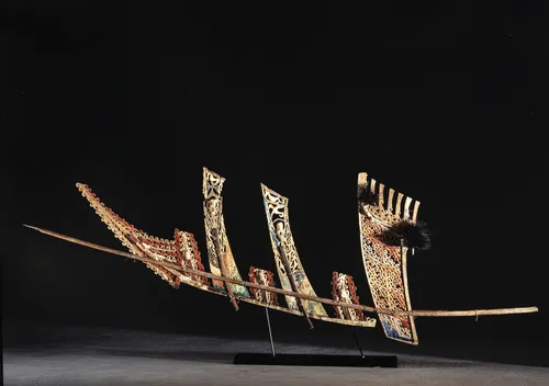 Éléments décoratifs pour la proue d'un bateau