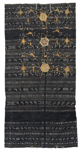 Ikat Textil mit Perlstickdekor “Lawo Butu”