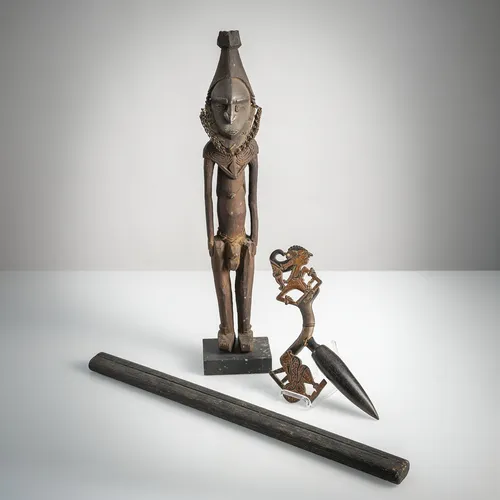 Sepik-figuur en houtsnijwerken