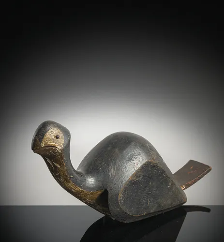 Sculptuur van een vogel van hout