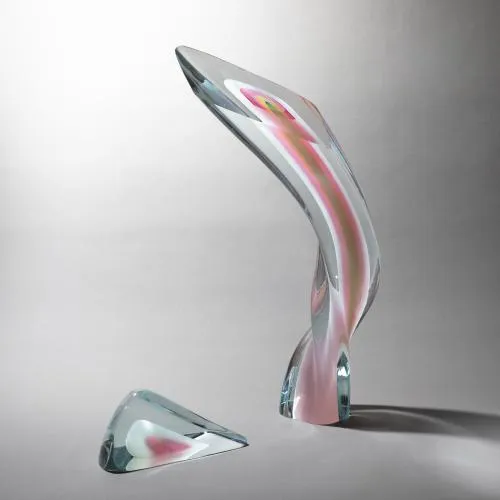 Harvey K. Littleton – Decending Form, 1982