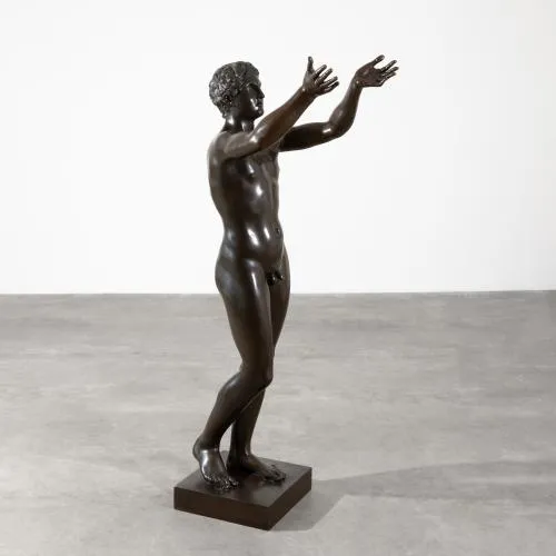 Maurice De Korte (1889 - 1971) – Modlící se chlapec ze Sanssouci (Berlínský adorant)