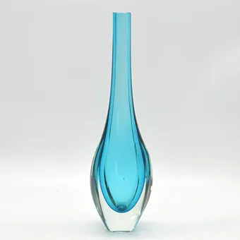 FLAVIO POLI。穆拉诺设计师花瓶，工作室玻璃，sommerso，意大利，约1950年。