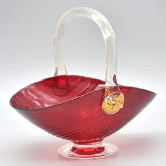 ARCHIMEDE SEGUSO. MURANO DESIGNERSKÅL, STUDIOGLAS, GULDFLITTER, ITALIEN, OMKRING 1950, MED STUDIOETIKET.