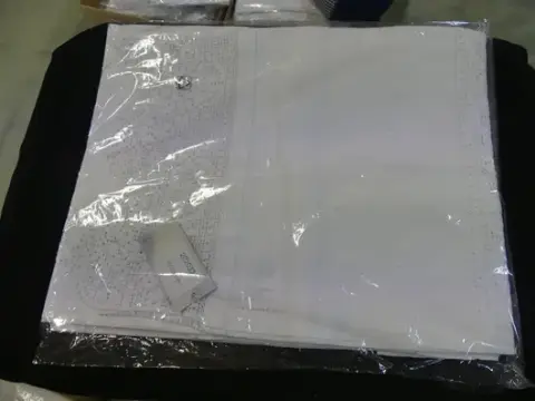 Perde partisi (yaklaşık 8 paket)