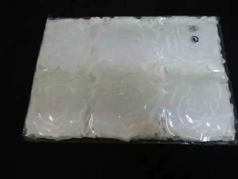 Perde partisi (yaklaşık 18 paket)