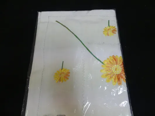 Şampanya-bej perde partisi, %65 polyester/%35 viskon