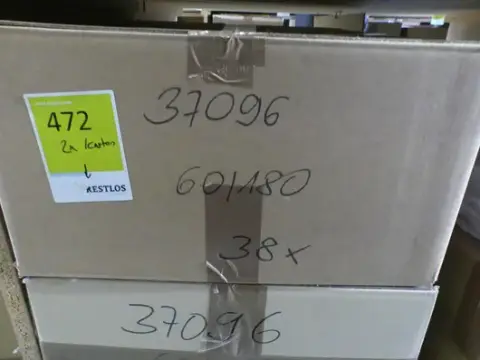 2 kutu perde