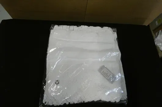 Lotto di tende (circa 45 cm di altezza)