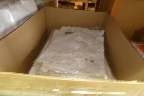2 buc. cutii de draperii