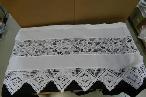 2 cajas de cortinas
