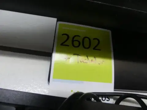 Монітор з клавіатурою