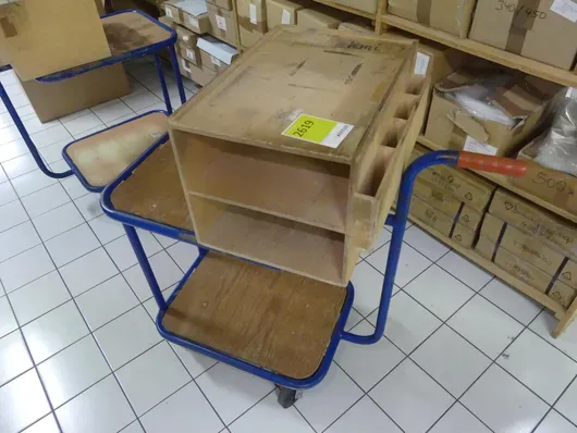 多层运输车