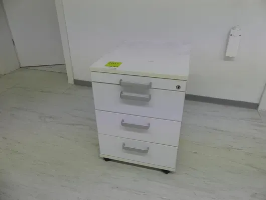 Container pe roți, fără conținut