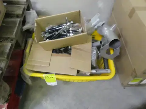 Lot de piese metalice și mici