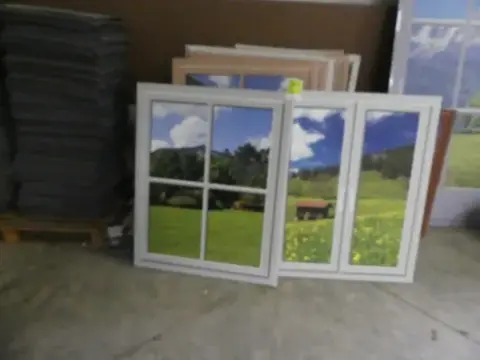 Tablo koleksiyonu (pencere manzarası olarak)