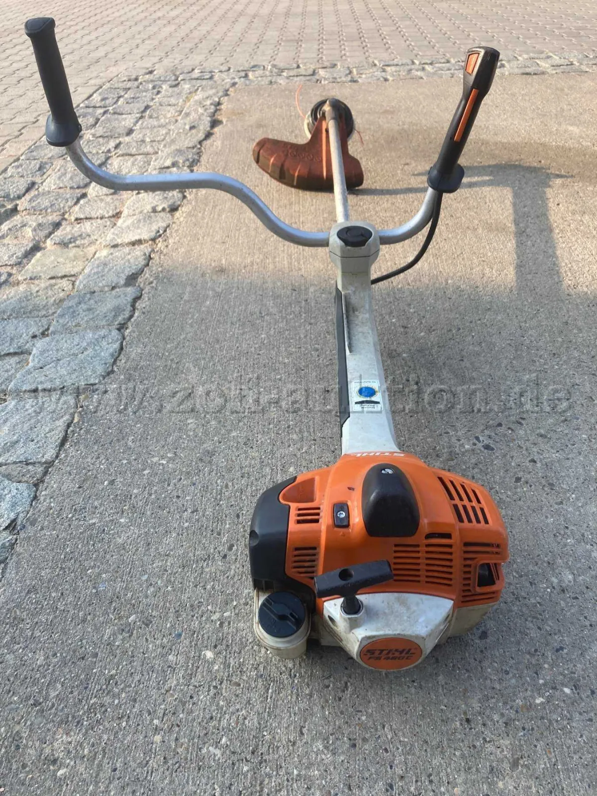 1 جزازة أعشاب 460C من STIHL