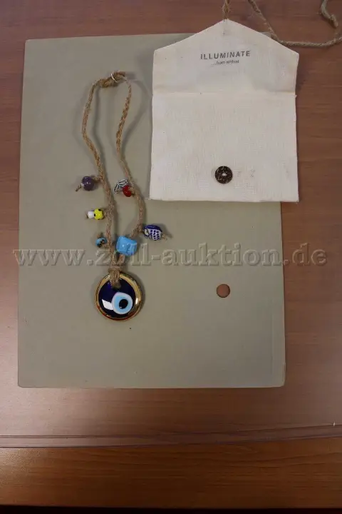 1 lot de bijoux fantaisie (3 pièces)