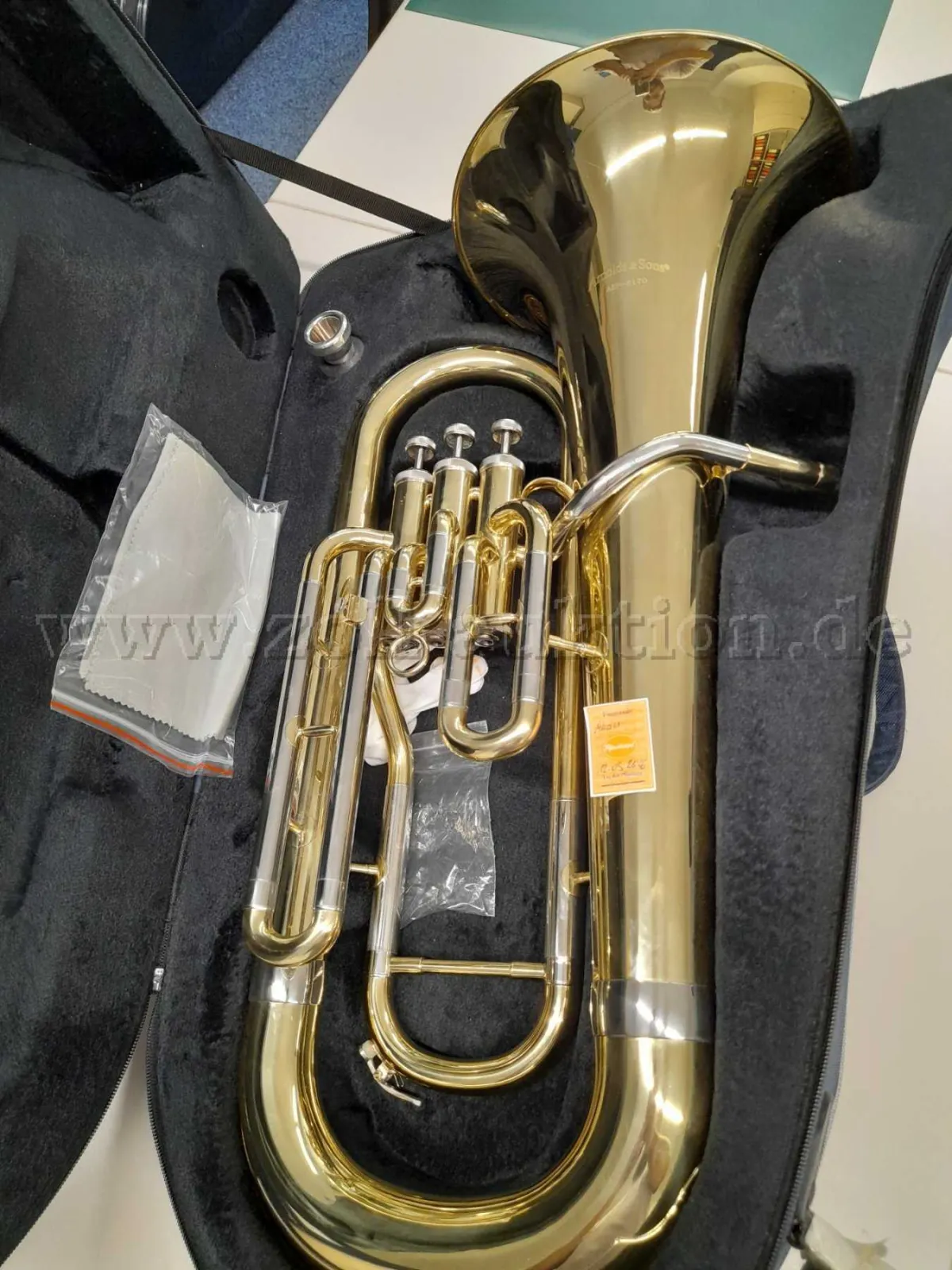 1 支 A & S Euphonium AEP 5170 含琴盒