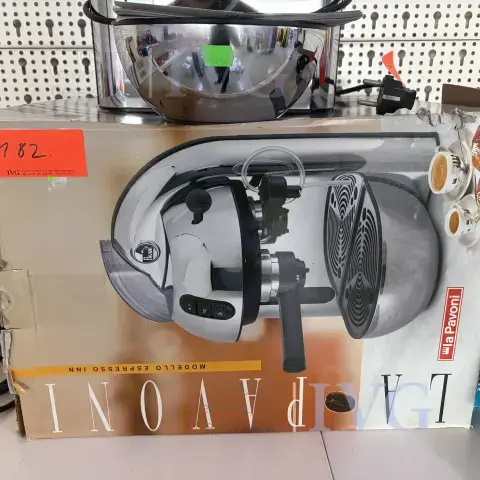 LA PAVONI एस्प्रेसो मशीन