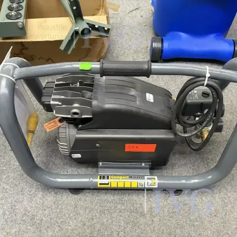 Klipni kompresor SCHNEIDER CPM 210-10-3 W