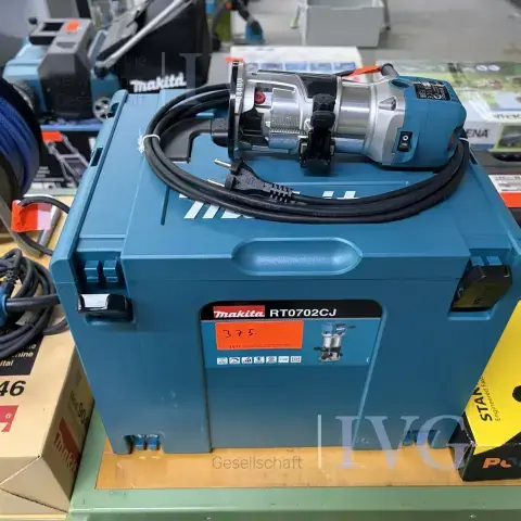 Overfræser MAKITA RT0702C