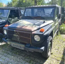越野车 Mercedes 250 GD