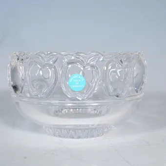 TIFFANY & CO. 小碗，带苹果浮雕，1990年代，德国。