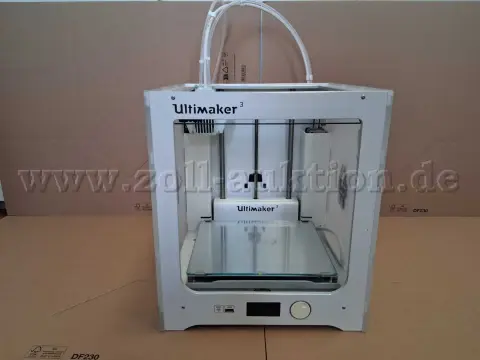 1 stampante 3D Ultimaker 3