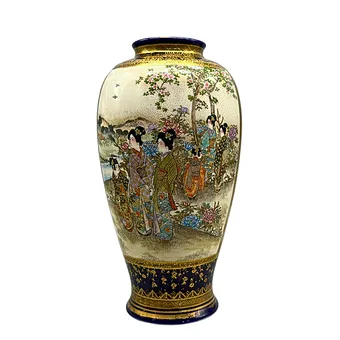 Vaso Satsuma in blu cobalto e moriage dorato.