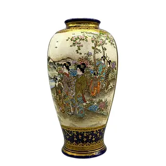 Satsuma-vase i koboltblå og forgylt moriage.