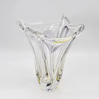MAX VERBOEKET。设计师花瓶，型号 H00-45，工作室玻璃，荷兰，约 1960 年代，签名。