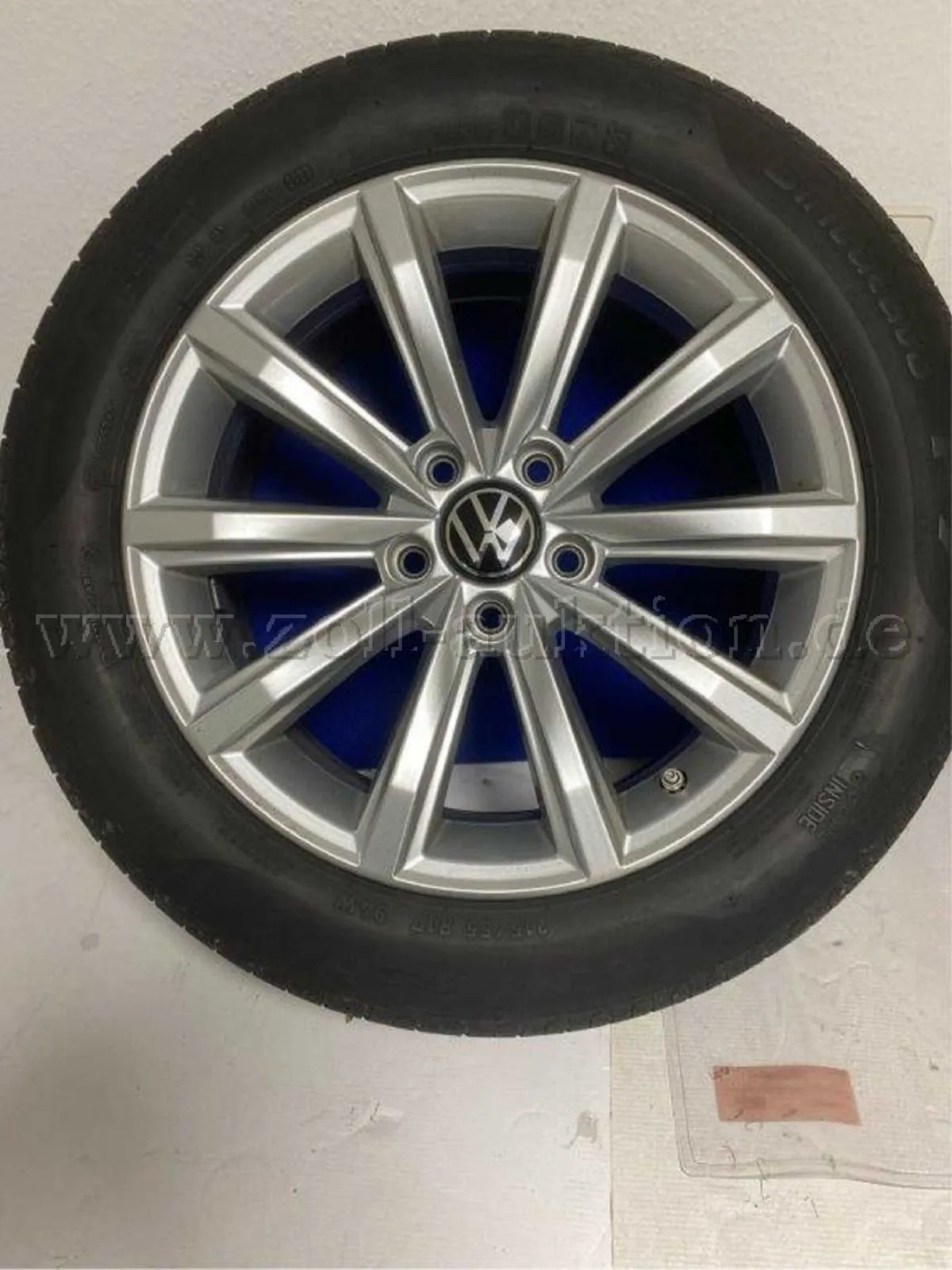 4 个整套车轮,铝合金轮毂夏季轮胎 215/55 R17,Pirelli P7