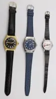 3 diversi orologi da polso semplici Ruhla a carica manuale, movimenti funzionanti